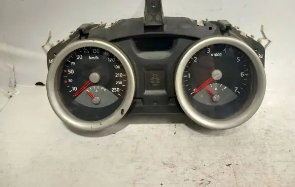 Renault Megane II Speedometer (instrument cluster) 35110419