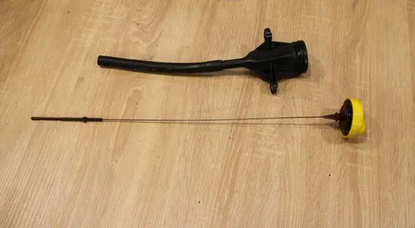 Renault Megane III Oil level dip stick 