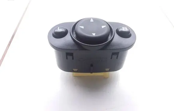 Chrysler PT Cruiser Wing mirror switch 04608505AB 39754D