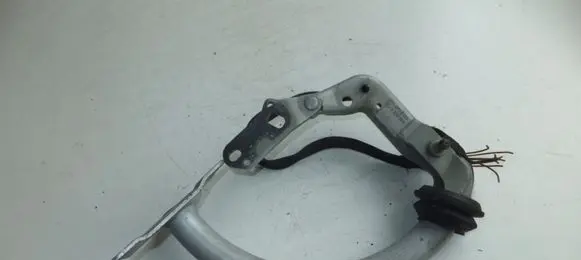 BMW 7 E65 E66 Tailgate/trunk/boot hinge 8240340