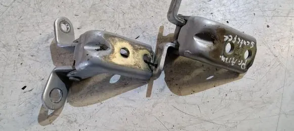Hyundai i40 Front door hinge set A046057