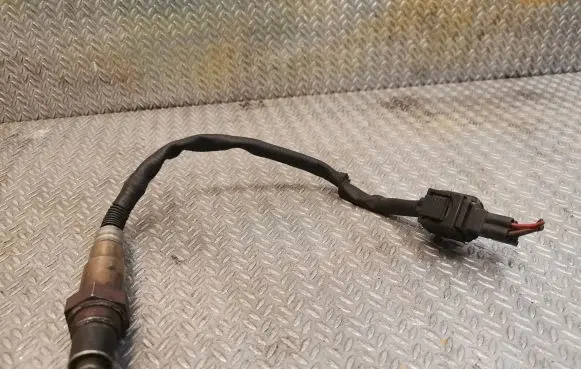Mercedes-Benz B W245 Lambda probe sensor 0045420718