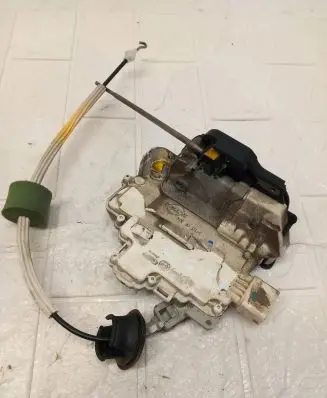 Audi A6 S6 C6 4F Front door lock