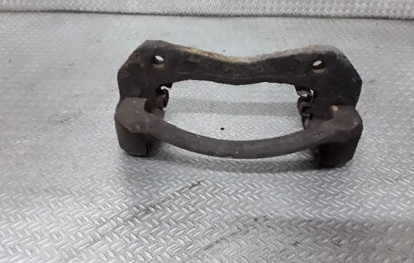 Chevrolet Captiva Front Brake Caliper Pad/Carrier 