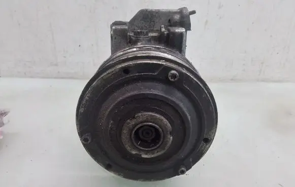Skoda Fabia Mk1 (6Y) Air conditioning (A/C) compressor (pump) 6Q0820803H