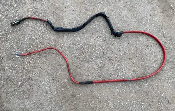 BMW 5 E60 E61 Positive cable (battery) 9132584 6174811 50003747