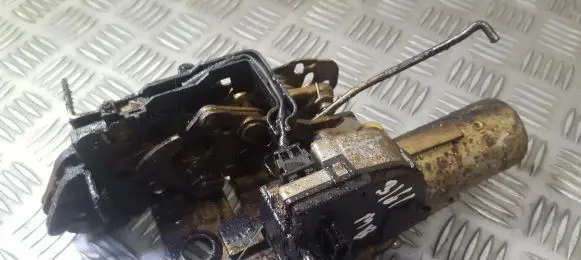 Mercedes-Benz E W210 Tailgate/trunk/boot lock/catch/latch 0390201678
