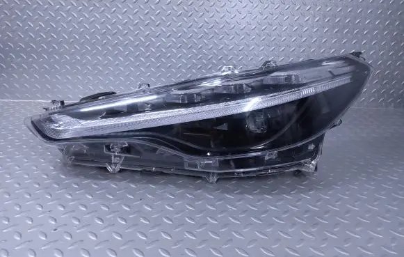 Toyota Corolla Cross Headlight/headlamp 8115016840