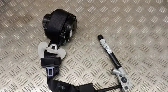Tesla Model 3 Front seatbelt 1090322C1C 1105821C1H