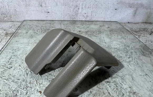 Volvo XC90 Rear seat rail trim cover 8619805
