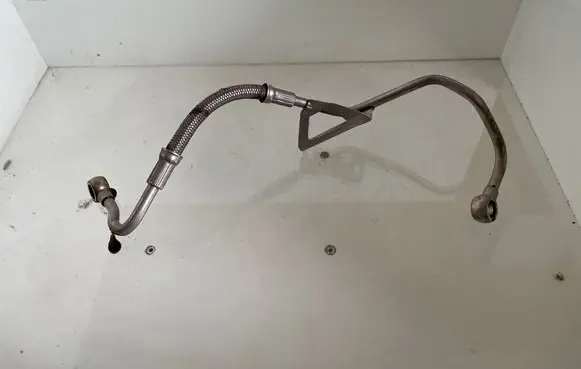 Audi A6 S6 C6 4F Turbo turbocharger oiling pipe/hose 06D145778C