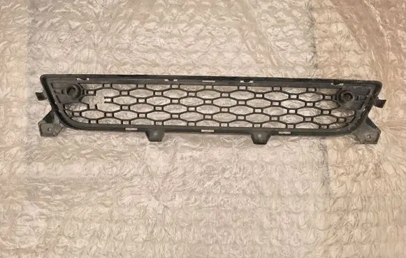 Volvo XC60 Front bumper lower grill 30763423 30763422