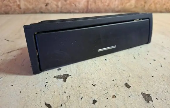 BMW 3 E46 Glove box 8196115