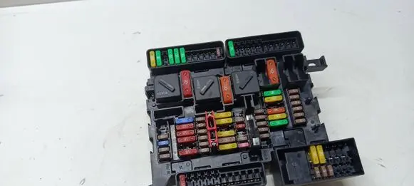 BMW X1 F48 F49 Fuse module 9270356