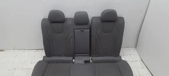 Hyundai Elantra VII Second row seats 