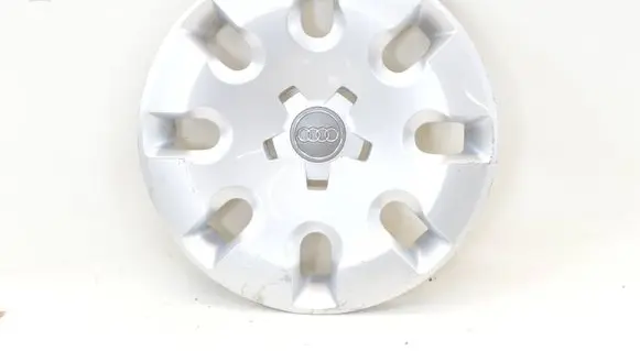 Audi A3 S3 8V R15 wheel hub/cap/trim 
