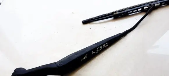 Mazda MX-5 NB Miata Front wiper blade arm N5860