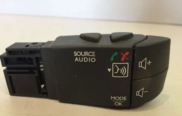 Multifunctional control switch/knob