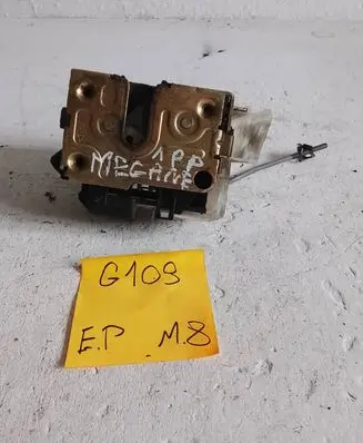 Renault Megane I Front door lock 598856565