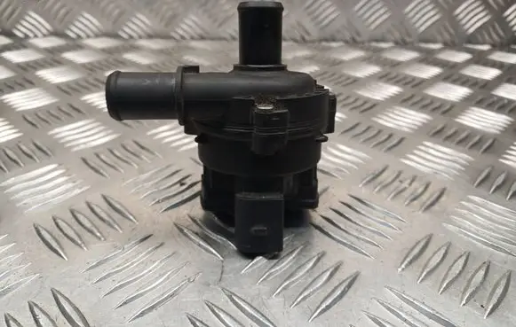 Nissan X-Trail T31 Electric auxiliary coolant/water pump 