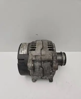 Audi A4 S4 B5 8D Generator/alternator 028903028
