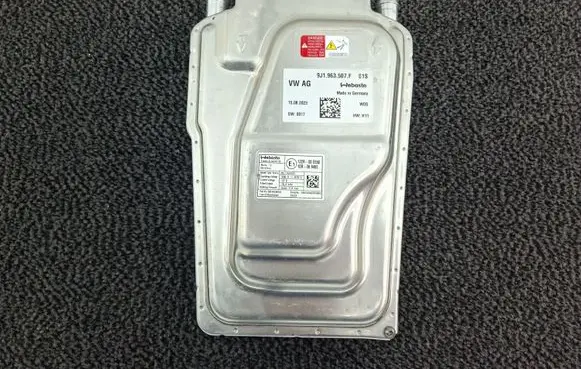 Porsche Taycan 9J1 Auxiliary heating control unit/module 9J1963507F 122R000550 10R068485