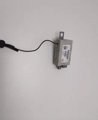Volvo C30 Aerial antenna amplifier 30732030 28018752