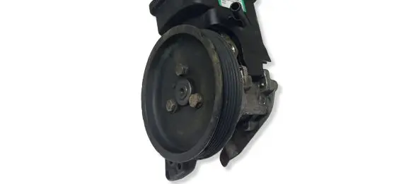 BMW 7 E65 E66 Power steering pump 6759212
