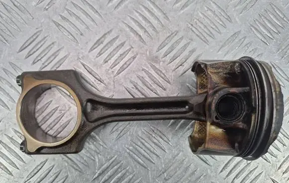 BMW 1 F20 F21 Piston with connecting rod 77L65
