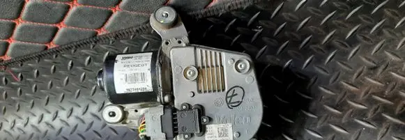 Peugeot RCZ Front wiper linkage and motor 9673484280
