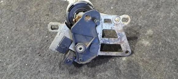Volkswagen Bora Tailgate exterior lock 827297c 297d