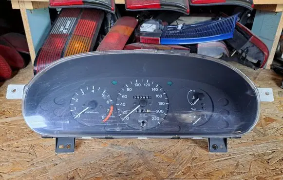 Mazda 323 F Speedometer (instrument cluster) BC5FC PLK07B PLK07B08