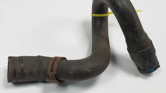 Mercedes-Benz A W169 Engine coolant pipe/hose A1698301596