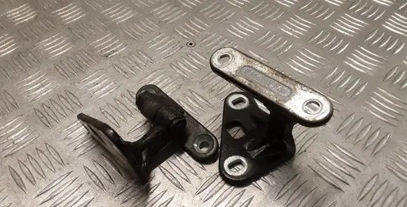 Rear door hinge set