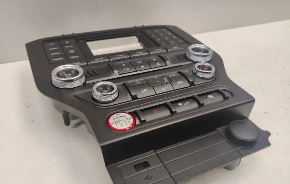 Ford Mustang VI Climate control unit FR3T18E243EA