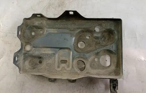 Mitsubishi Grandis Battery tray 