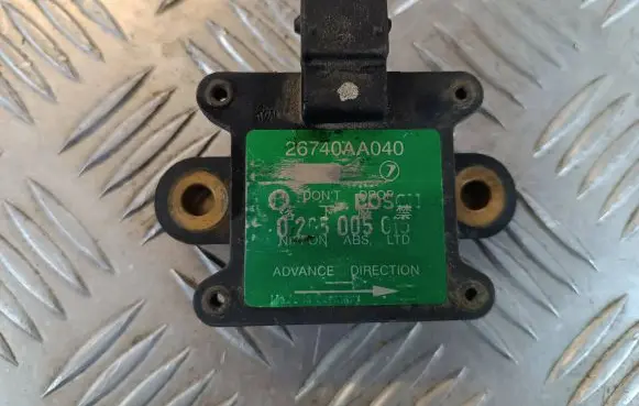 Subaru Forester SF ESP acceleration yaw rate sensor 26740AA040 0265005013
