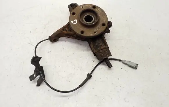 Front wheel hub