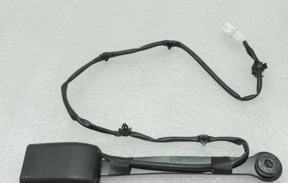 Nissan X-Trail T32 Front seatbelt buckle