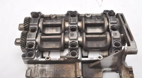 BMW 3 E90 E91 Oil pump balance shaft N43B20A