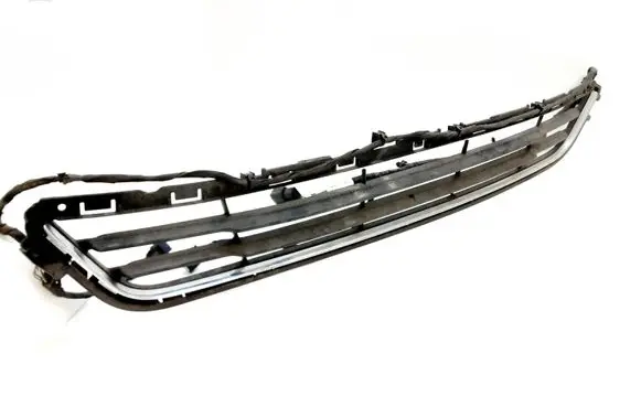 Ford Fusion II Front bumper lower grill DS7317B968AB5JA6