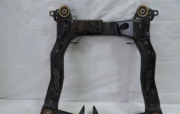 Opel Insignia B Front subframe 84184896