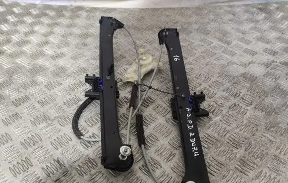 Audi A3 S3 8V Front door electric window regulator 8V3837462A