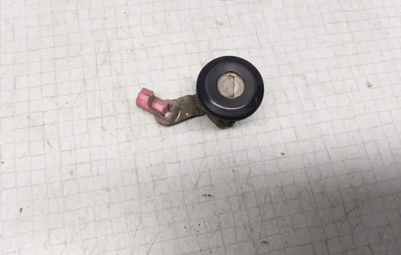 Nissan Terrano Front door lock (next to the handle) 