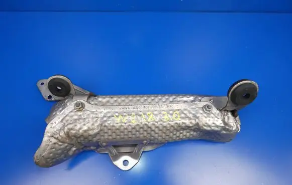 Mercedes-Benz CLS C218 X218 Heat shield in engine bay A6420903141