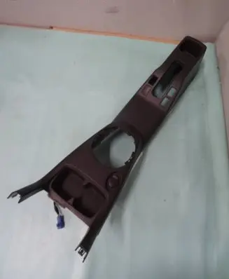 Suzuki Swift I Center console 