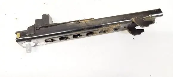 Mercedes-Benz C AMG W204 Front seatbelt buckle A20486007 33056245