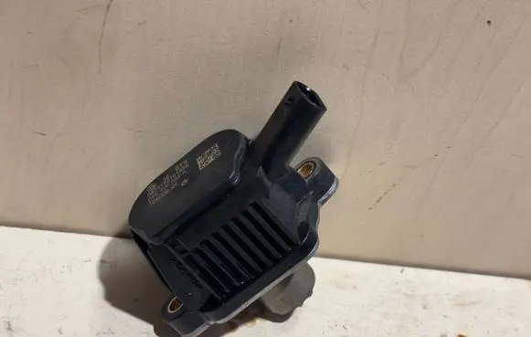 Skoda Octavia Mk3 (5E) Camshaft vanos timing valve 04E906048A