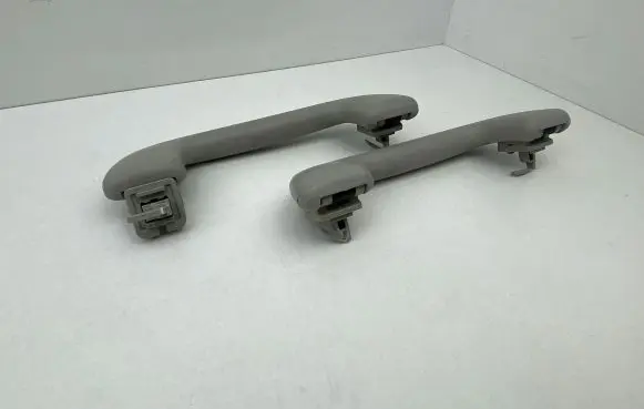 Toyota Prius+ (ZVW40) Front interior roof grab handle 6746838010