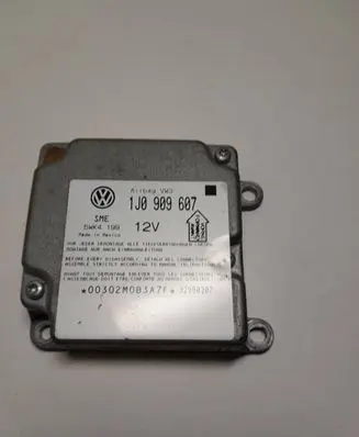 Volkswagen PASSAT B5 Airbag control unit/module 1J0909607 32980307